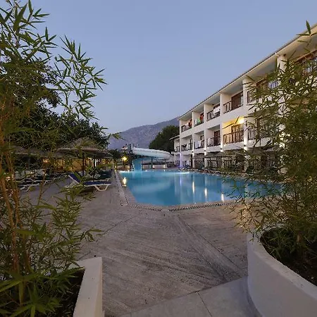 Otel Golden Life &